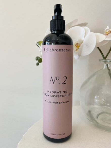 Bella Bronze body lotion with aloe vera and vitamin E