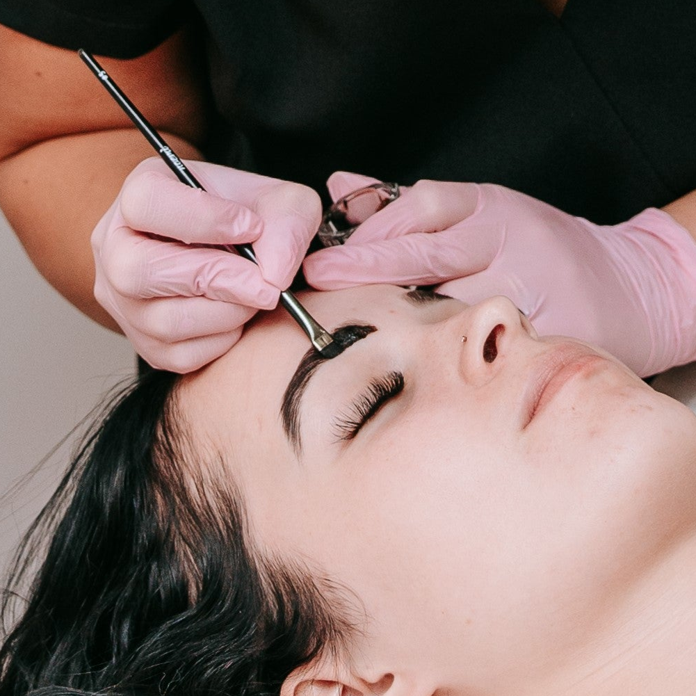 bold brow dye results in Perth salon